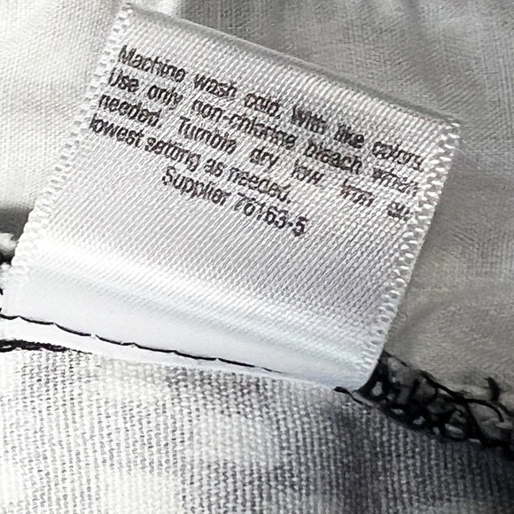 Ana New Approach Black and White Geometric Twill Mid Rise Shorts Womens size 10 - Picture 7 of 7